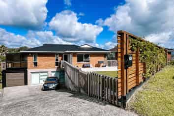 15 Zita Avenue, Matakatia