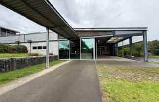 Office/ Cafe/ Restaurant For Lease