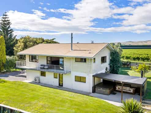 99 Dillons Point Road, Blenheim