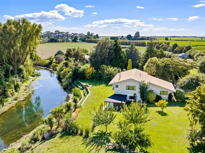 99 Dillons Point Road, Blenheim