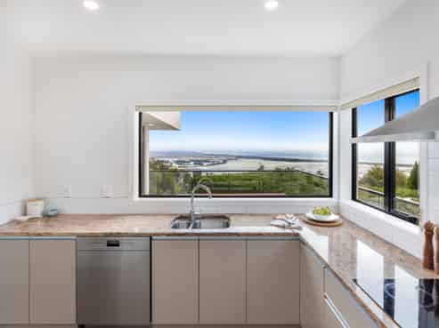 2/11 Belleview Terrace, Mount Pleasant