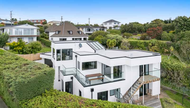 2/11 Belleview Terrace, Mount Pleasant