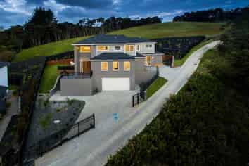 35 Blacks Road, Greenhithe