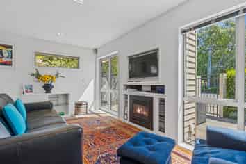 1/296 Innes Road, Saint Albans