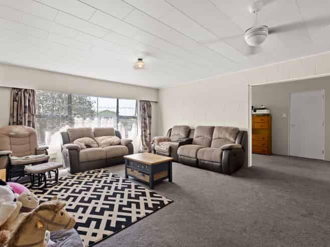 81 Caernarvon Drive, Flaxmere