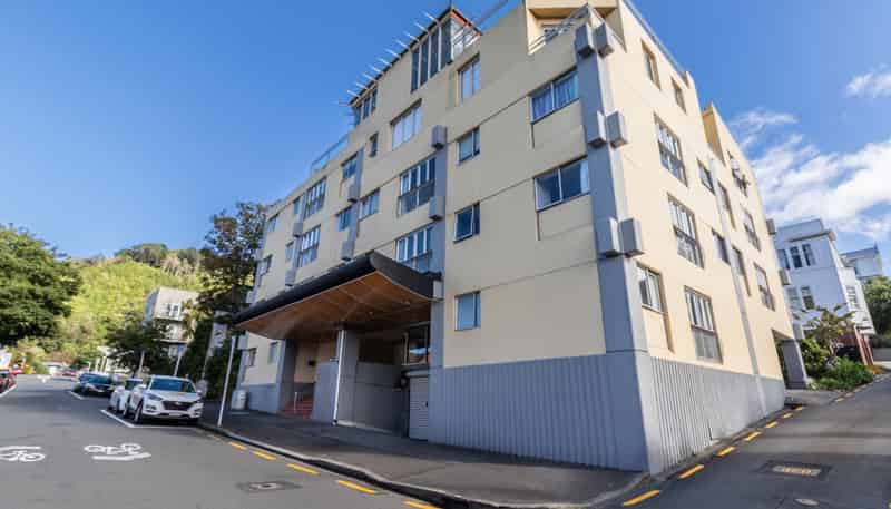 26/54 Hill Street, Thorndon