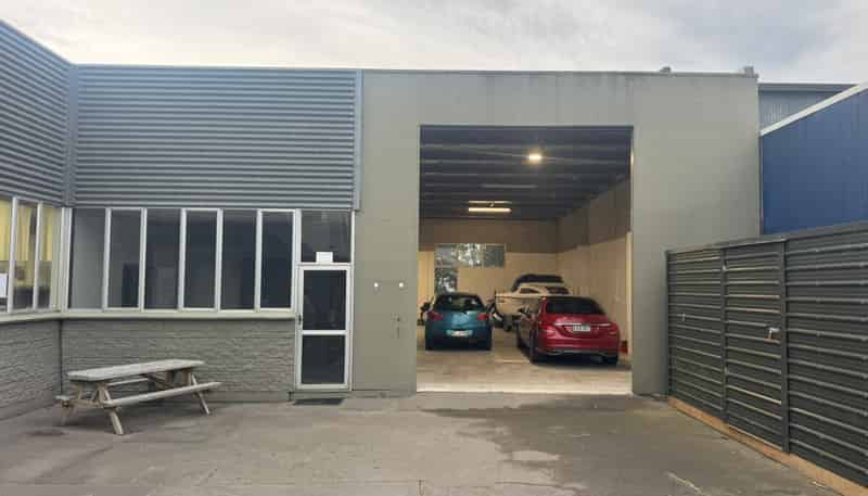 11 Holt Place, Burnside