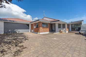 2/171 Powderham Street, New Plymouth Central