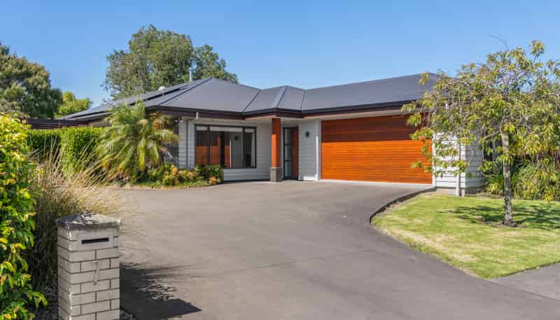 7 Silverstone Place, Lytton West