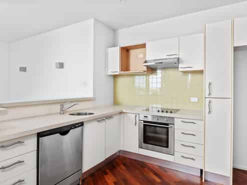 711/11 Tamariki Avenue, Orewa