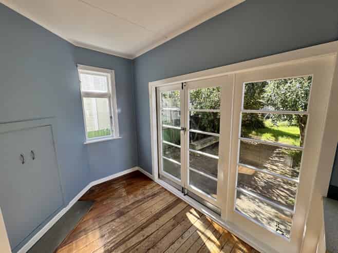 61 Endeavour Street, Lyall Bay