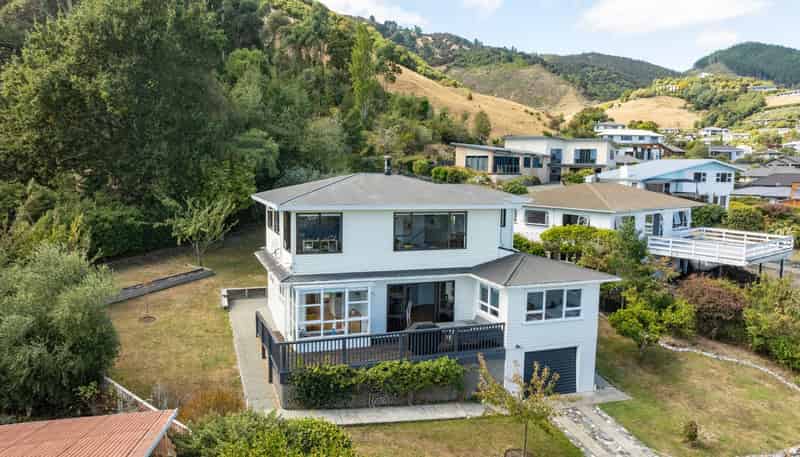 682 Atawhai Crescent, Atawhai