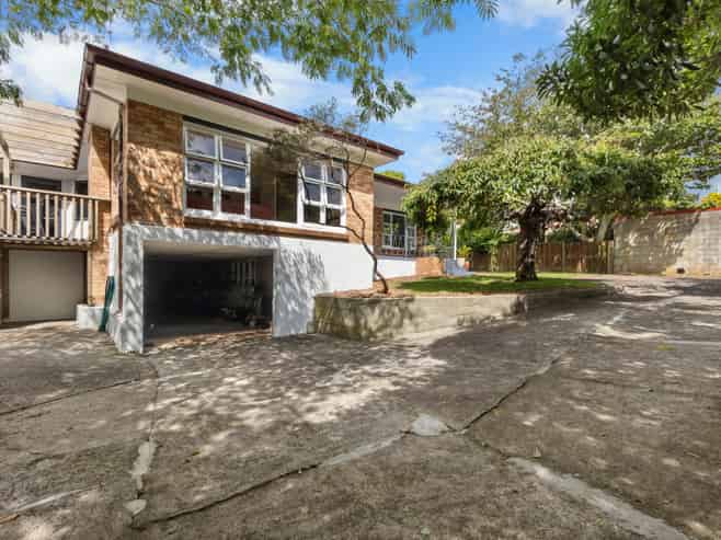 364 Cobham Drive, Hillcrest
