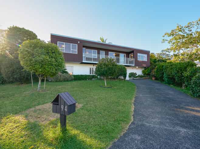 94 Stapleford Crescent, Browns Bay