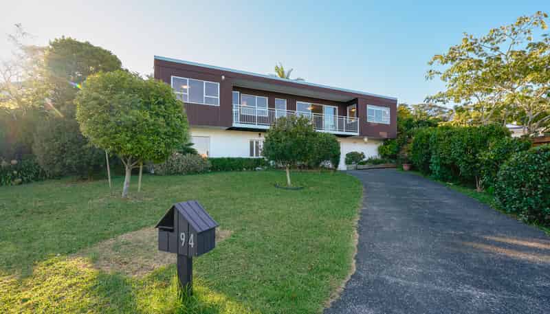 94 Stapleford Crescent, Browns Bay