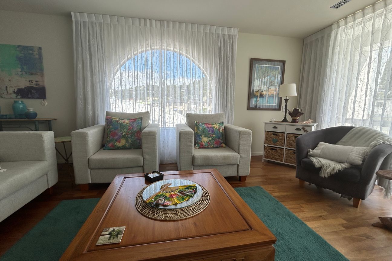 Investment or Lifestyle Location, Sun & Simplicity - Vista 4