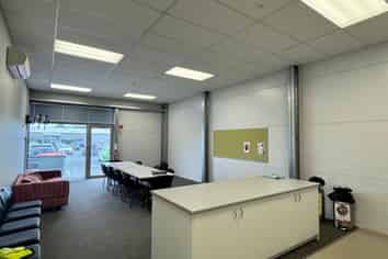 Airport Offices with parking