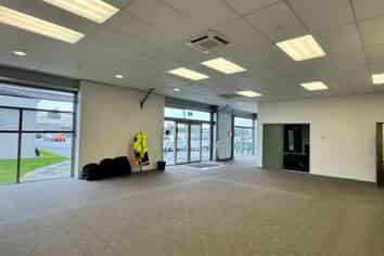 Airport Offices with parking