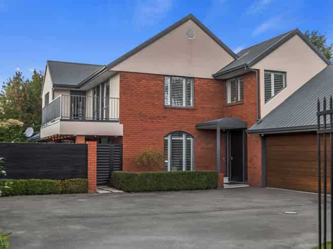 100 Gardiners Road, Harewood