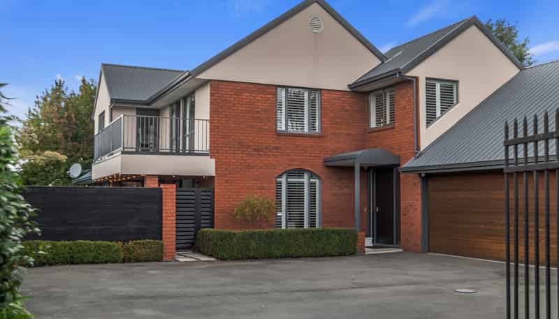 100 Gardiners Road, Harewood
