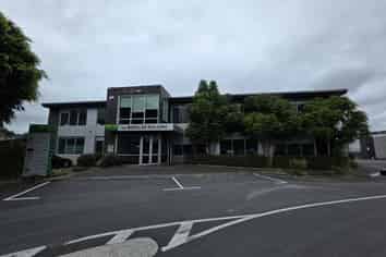 High-Quality Fitted Office in Penrose