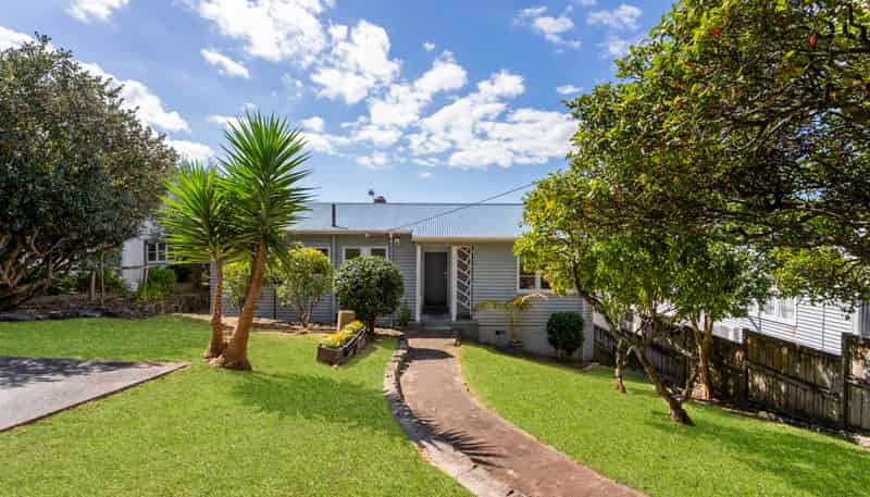 55 Waiohua Road, Greenlane