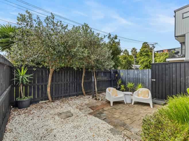 2/16 Highbury Street, Avondale