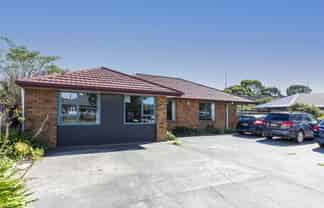 141 Lincoln Road, Addington