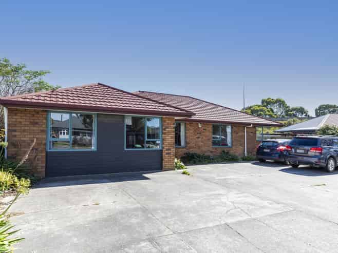 141 Lincoln Road, Addington