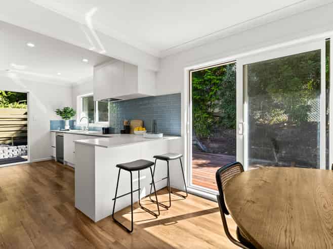 14 Priestley Road, Bluff Hill