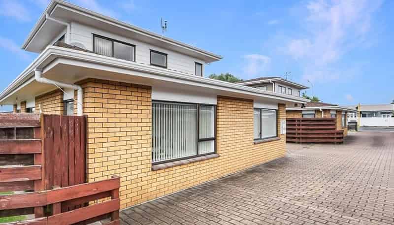 2/126 Carruth Road, Papatoetoe