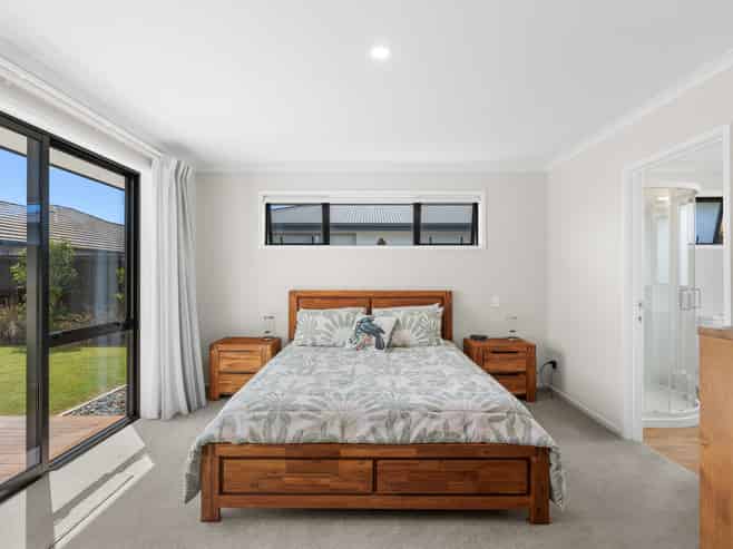 6 Guyon Street, Marshland