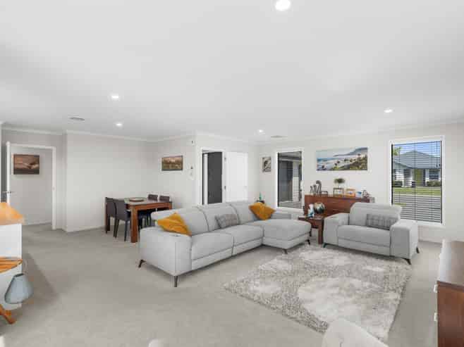 6 Guyon Street, Marshland