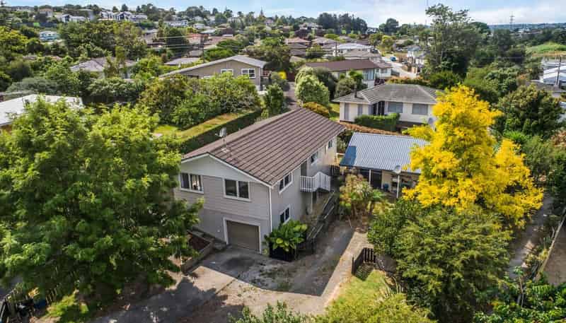 42 & 42A Vina Place, Massey