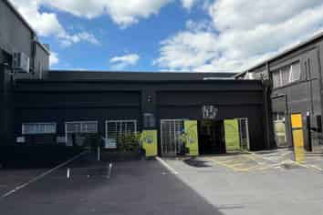 GREY LYNN WAREHOUSE/STUDIO
