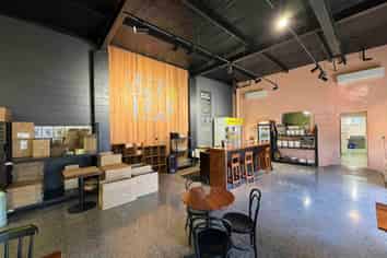 GREY LYNN WAREHOUSE/STUDIO
