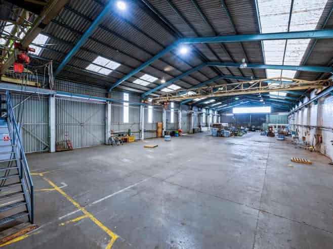 HEAVY INDUSTRIAL FACILITY - HIGH STUD WITH GAN...