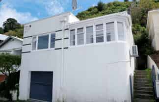 9 Upper Lewisville Tce, Thorndon