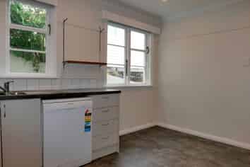 9 Upper Lewisville Tce, Thorndon