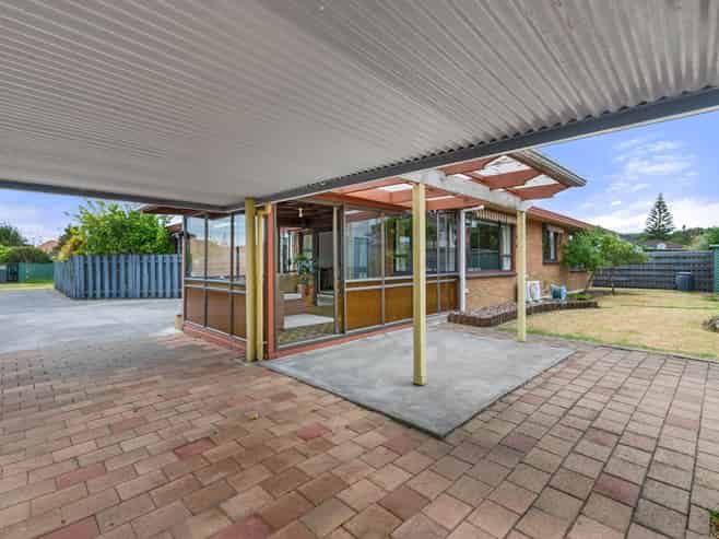 2/60 Vivian Wilson Drive, Eastern Beach