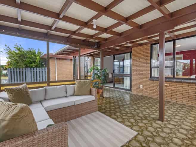 2/60 Vivian Wilson Drive, Eastern Beach