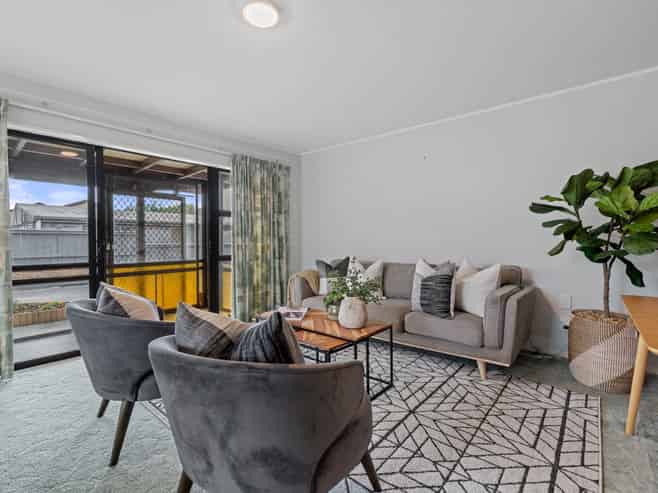 2/60 Vivian Wilson Drive, Eastern Beach