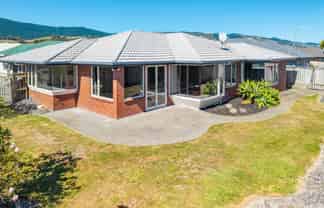 10 Masefield Street, Stoke