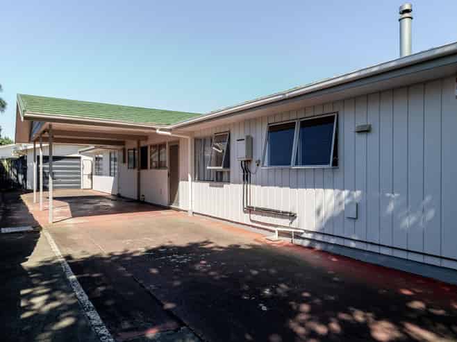 10 Lockhart Avenue, Milson