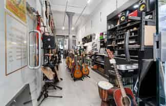 CBD retail with street frontage