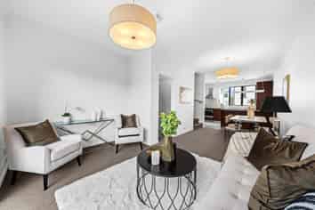 84 Norwood Drive, Flat Bush