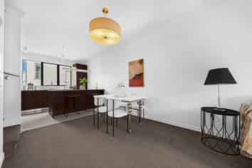 84 Norwood Drive, Flat Bush