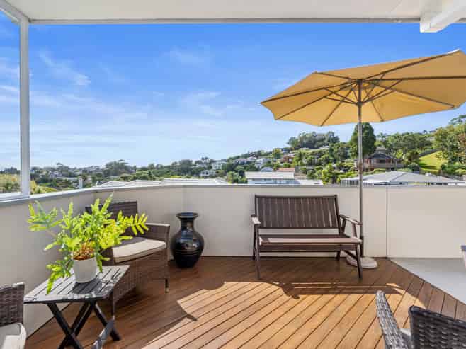 11 Vista Motu, Red Beach