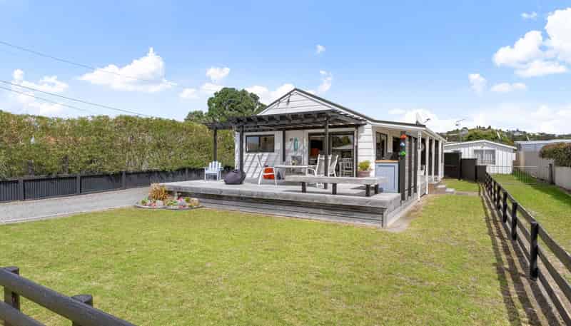 215A Kiwi Road, Whangamata