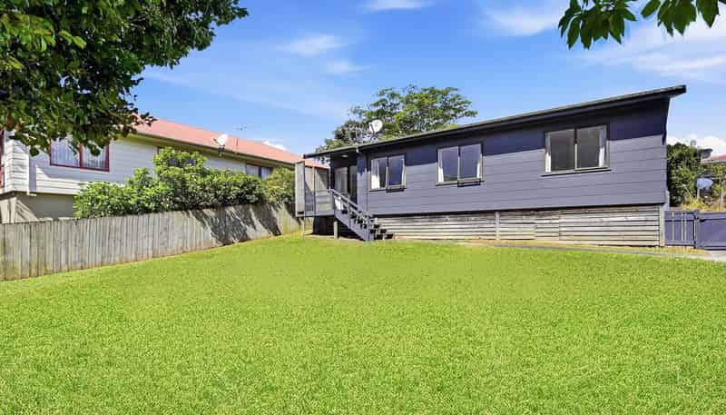 2/14 Montgomery Avenue, Belmont